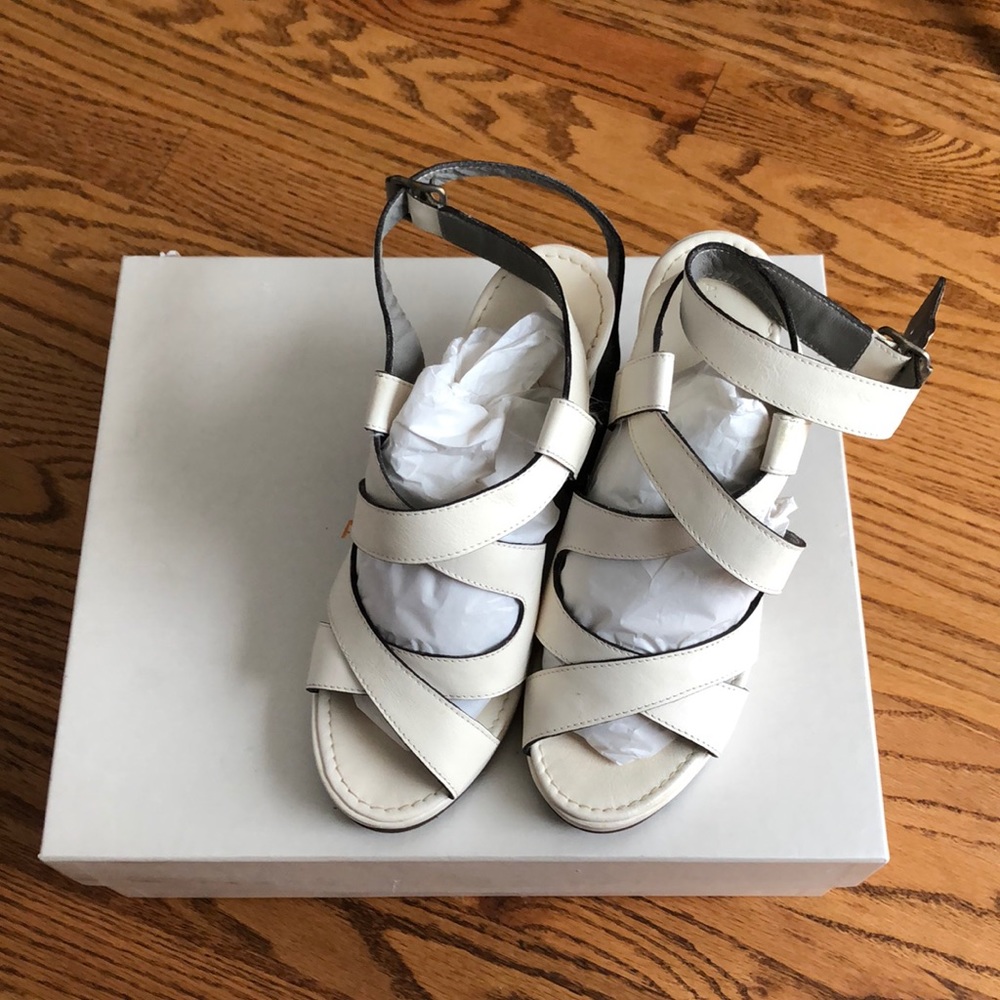 Alberto Fermani wedges